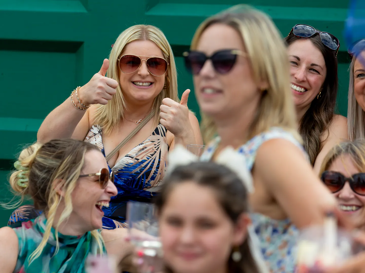 Horse racing 
