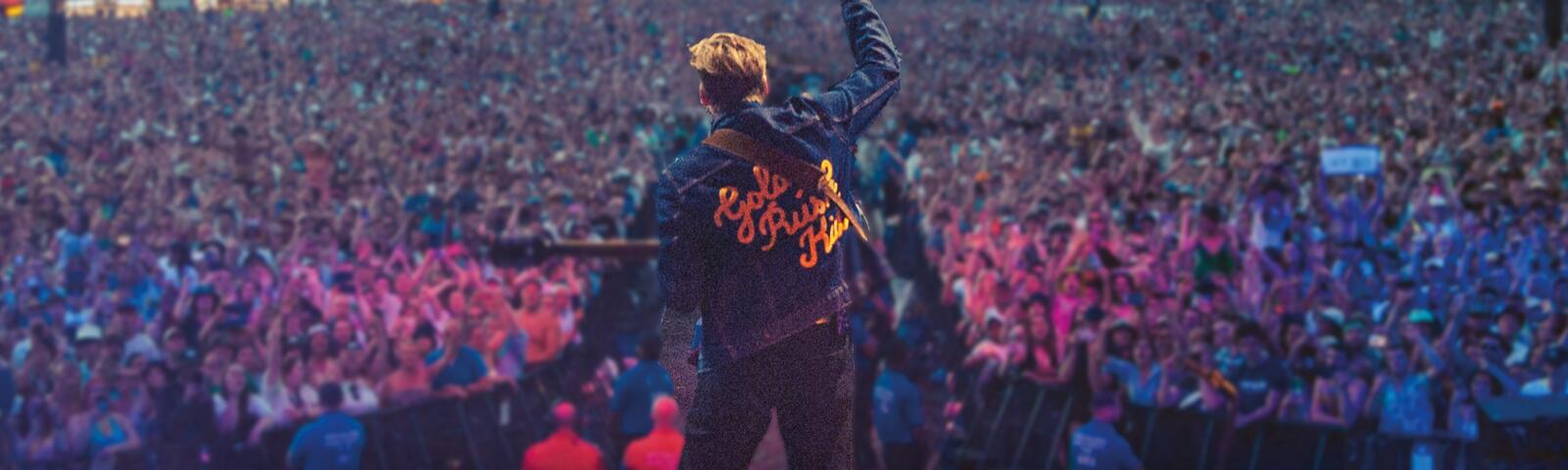 George Ezra is coming to Chepstow Racecourse on 2nd July 2023!