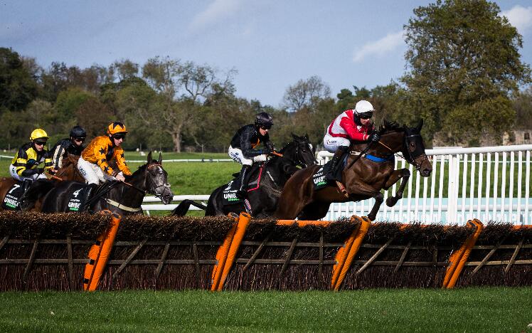 Jump racing at Chepstow Racecourse