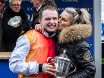 Sean Bown Winning the Welsh Grand National 2025