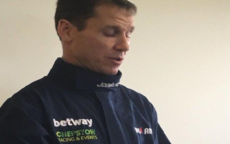 A picture of champion jockey Richard Johnson